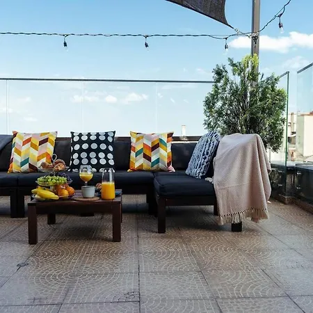 Апартаменти Wilson Old City Roof Top *
